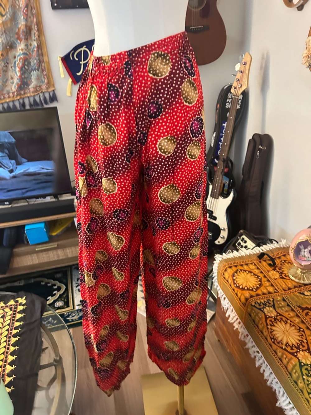 Africa. Red Printed Elastic-Waist Wide Leg Pants